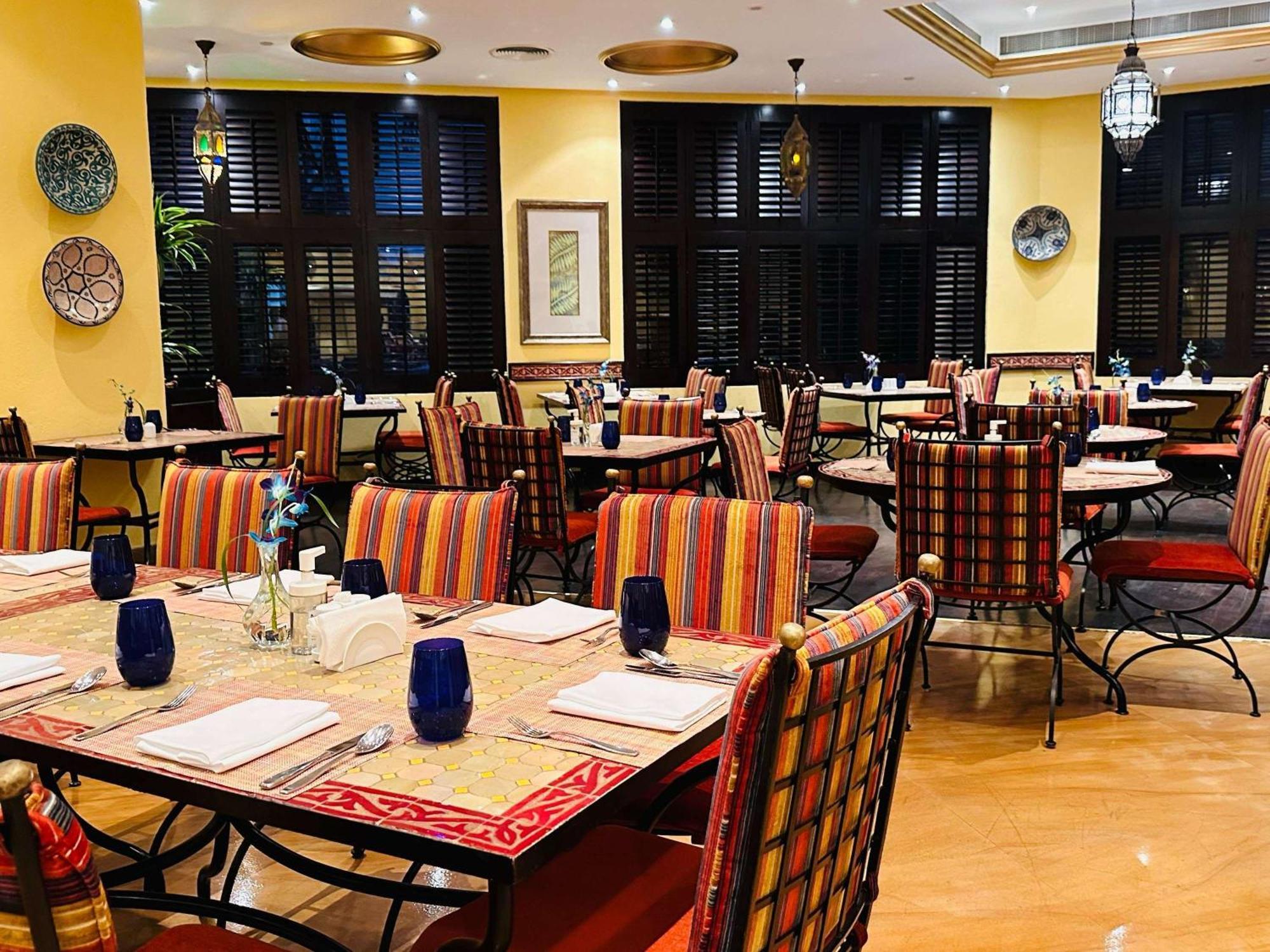 Mercure Grand Hotel Seef - All Suites Manama Exterior foto
